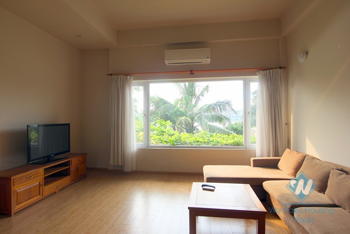Lakeside two bedroom apartment to rent in Tay Ho
